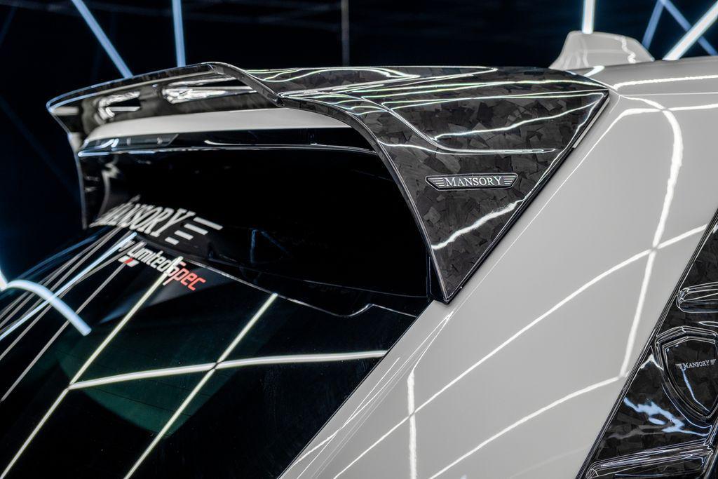 used 2025 Rolls-Royce Cullinan car, priced at $899,980