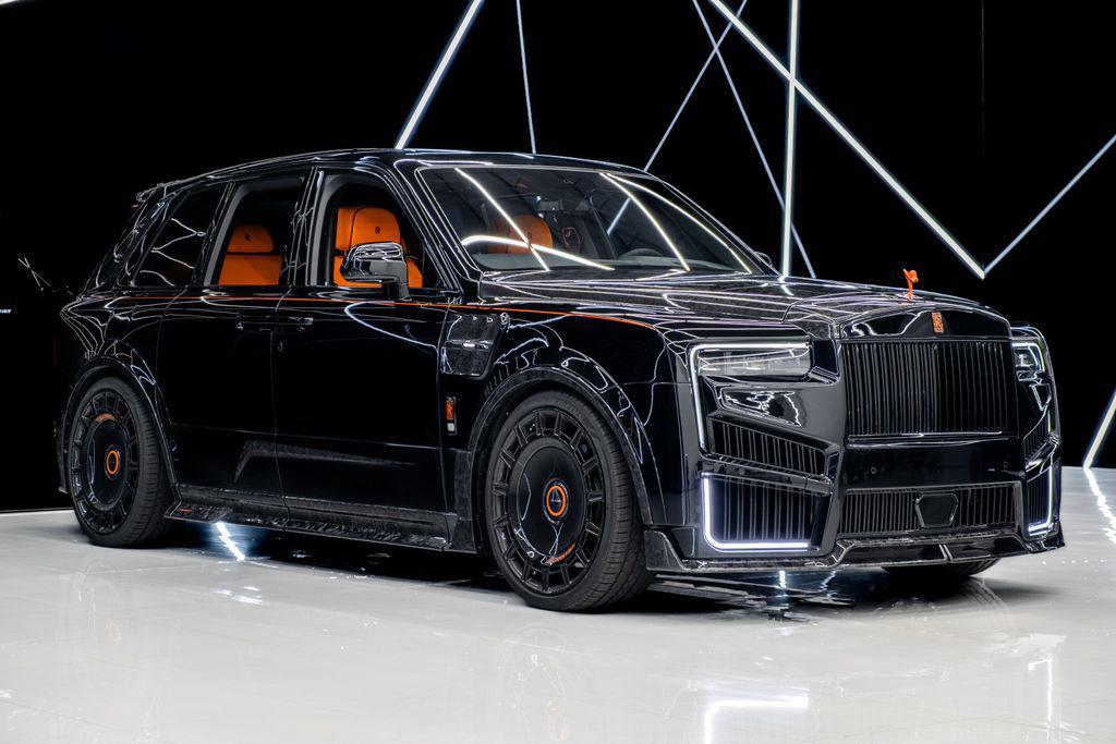 used 2025 Rolls-Royce Cullinan car, priced at $899,980