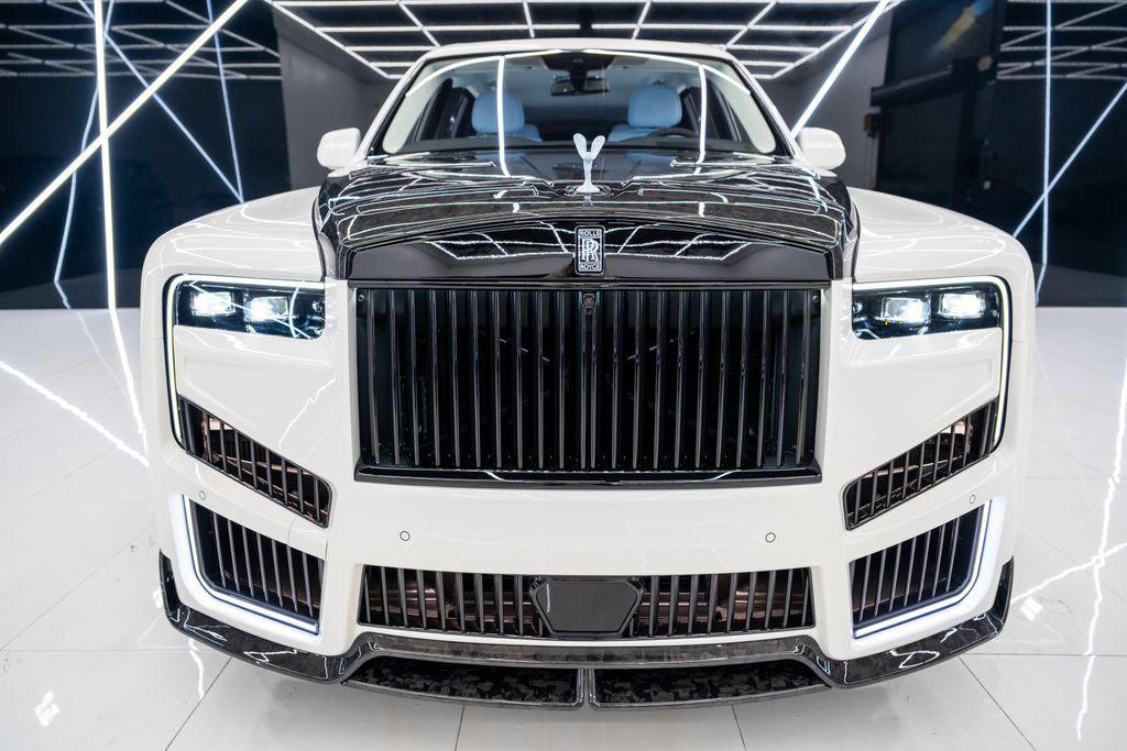 used 2026 Rolls-Royce Cullinan car, priced at $899,980