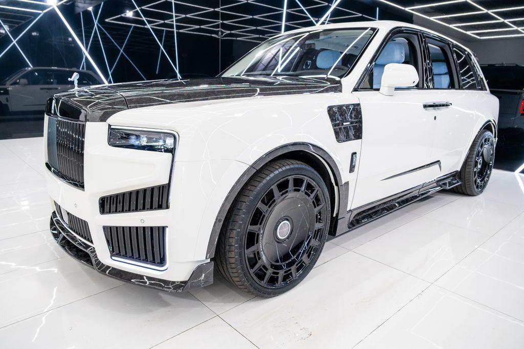 used 2026 Rolls-Royce Cullinan car, priced at $899,980