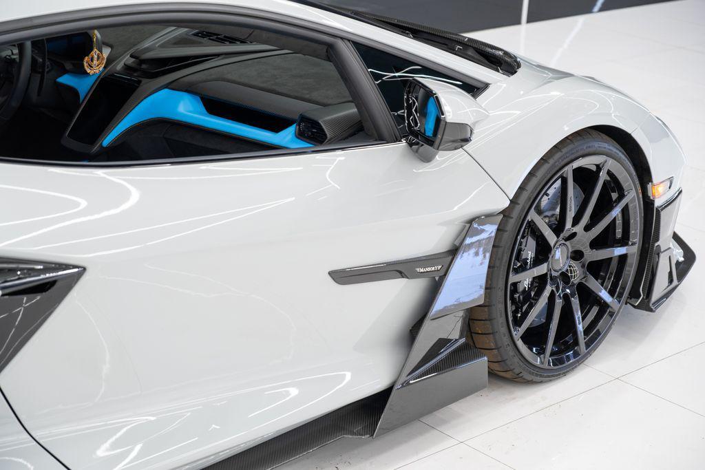 used 2025 Lamborghini Revuelto car, priced at $999,980