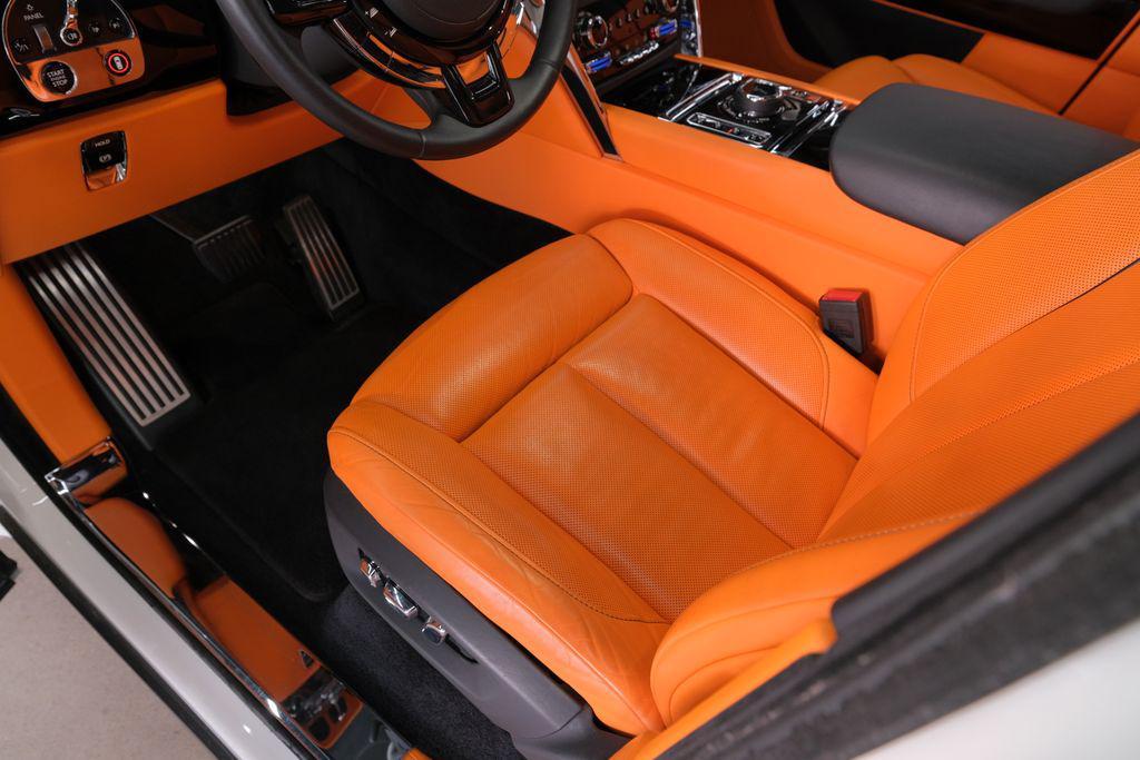 used 2021 Rolls-Royce Cullinan car, priced at $260,975