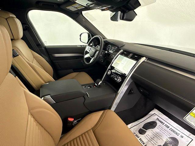 new 2025 Land Rover Discovery car, priced at $74,843