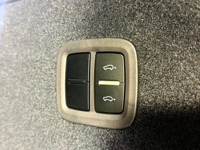 used 2023 Porsche Cayenne car, priced at $88,000