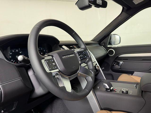 used 2025 Land Rover Discovery car, priced at $75,020