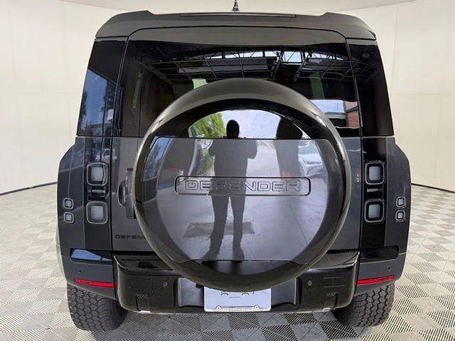 new 2026 Land Rover Defender car