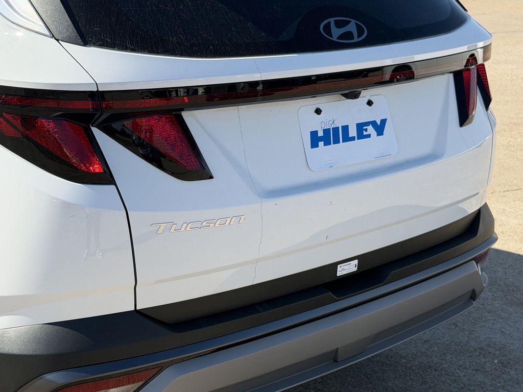 new 2026 Hyundai Tucson car, priced at $29,692