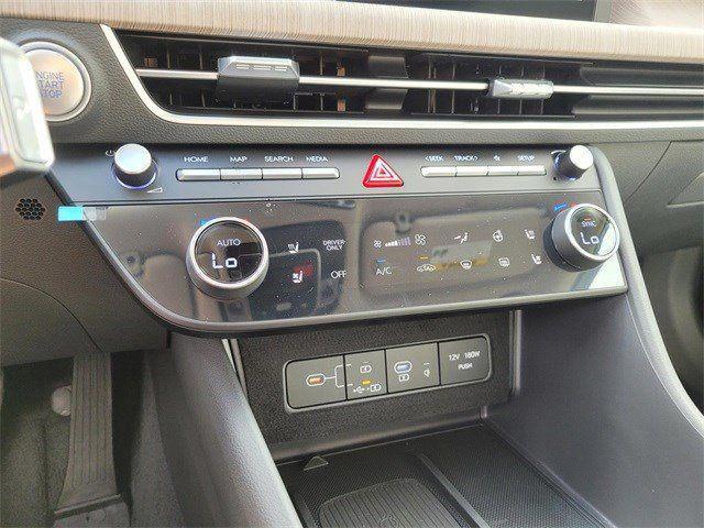 new 2025 Hyundai Sonata Hybrid car, priced at $33,999