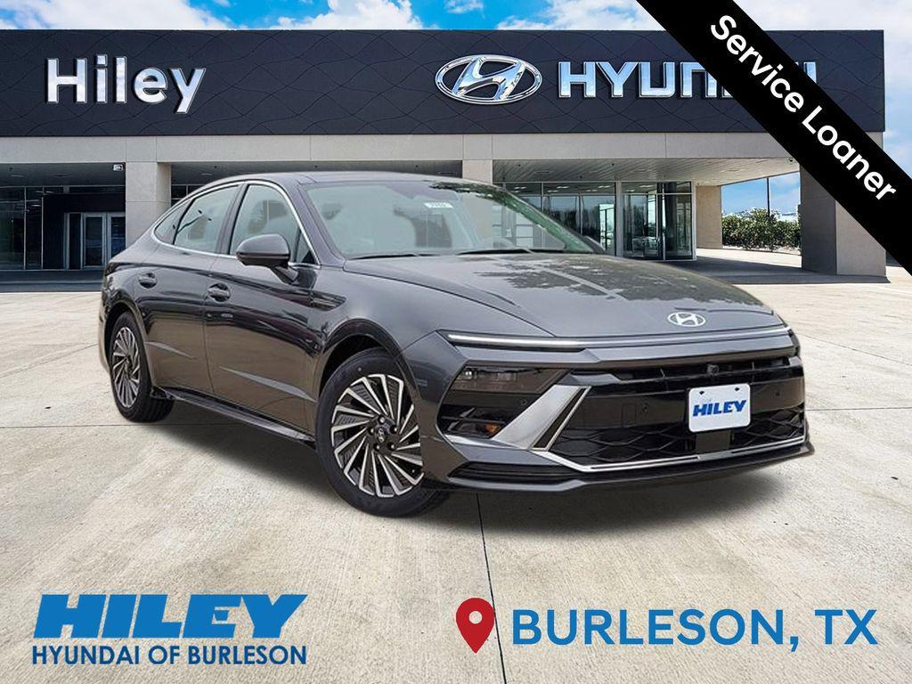 new 2025 Hyundai Sonata Hybrid car, priced at $32,999