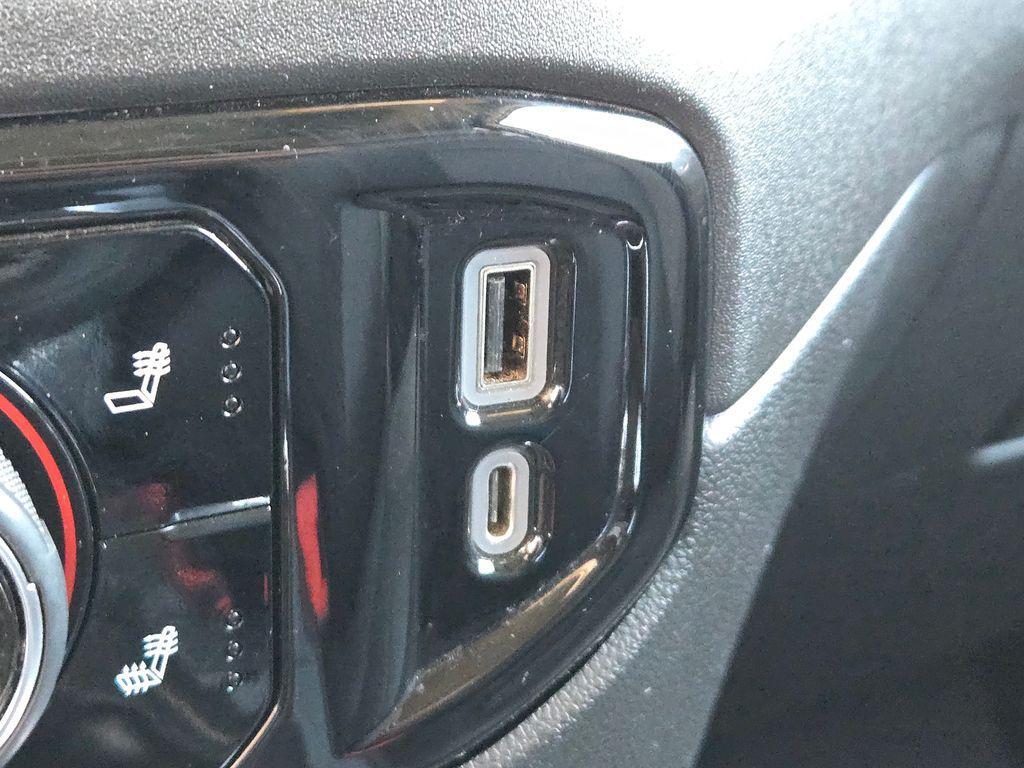 used 2022 Chevrolet Silverado 1500 car, priced at $39,931