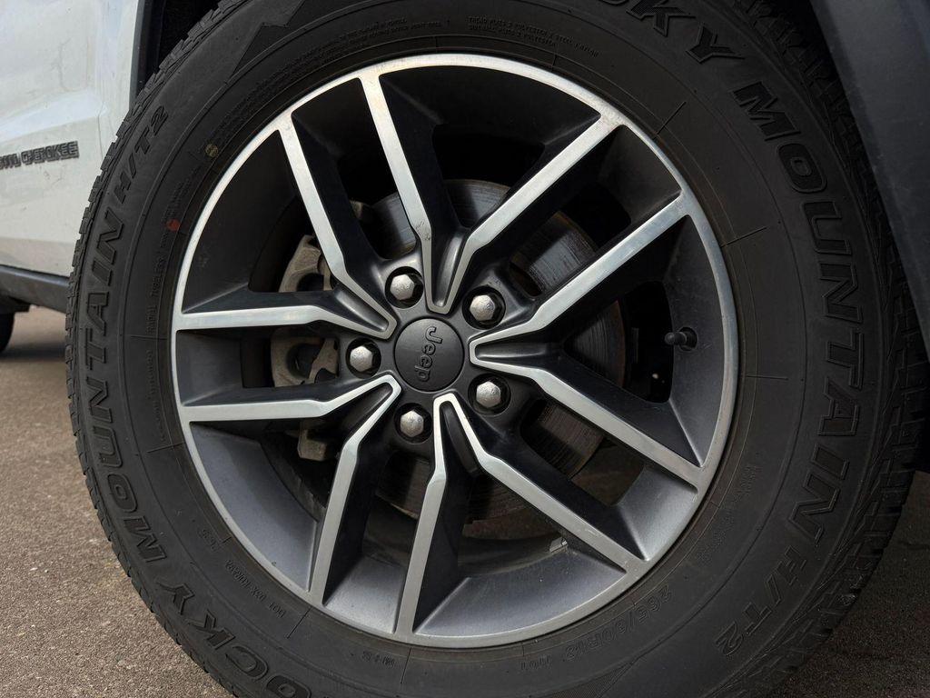 used 2020 Jeep Grand Cherokee car, priced at $20,518