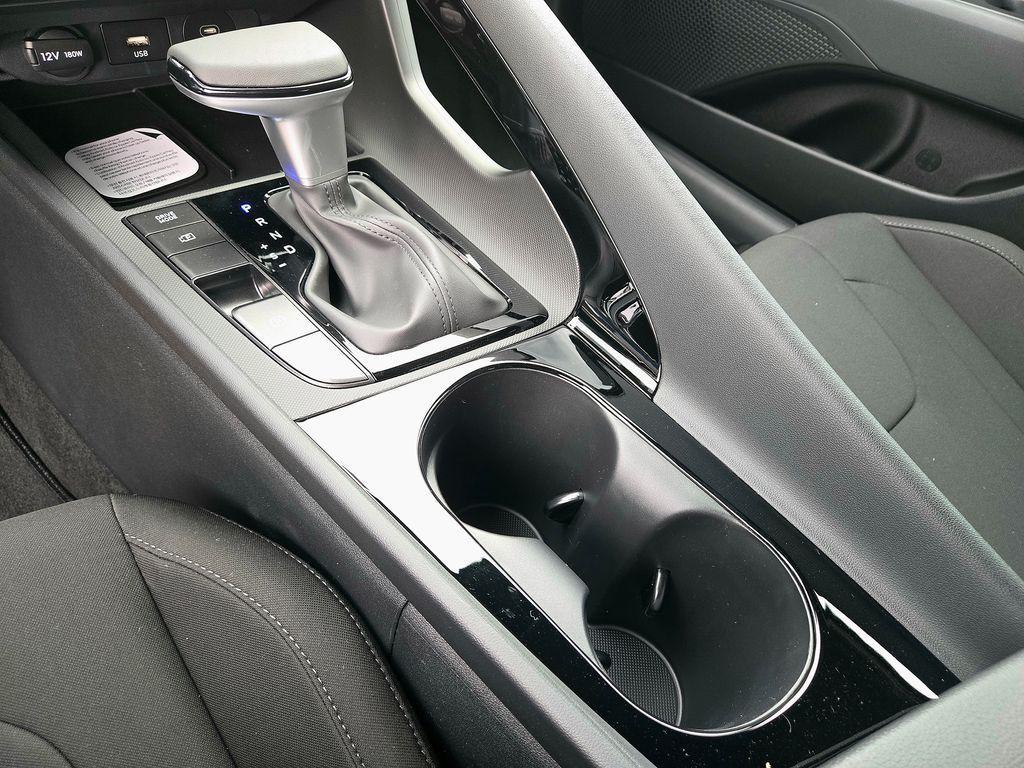 new 2026 Hyundai ELANTRA HEV car, priced at $29,565