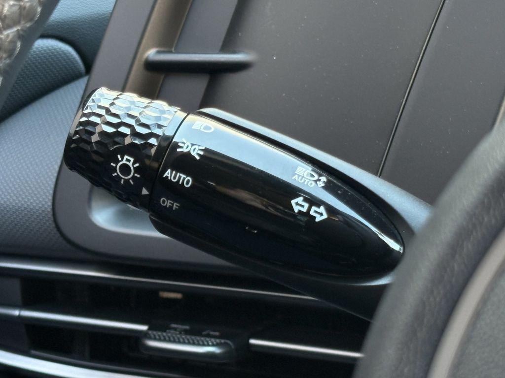 new 2025 Hyundai Elantra car, priced at $19,533