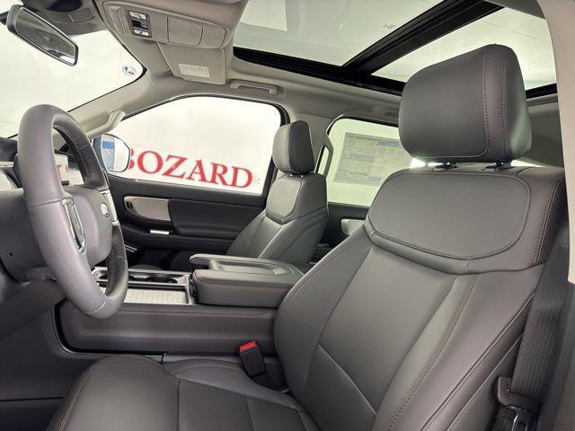 new 2025 Ford Expedition car, priced at $66,265