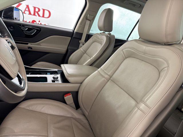 used 2022 Lincoln Aviator car, priced at $36,000
