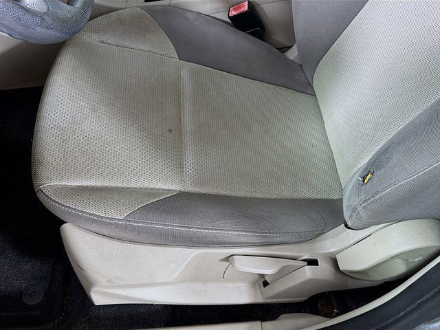 used 2013 Ford Focus car, priced at $4,000