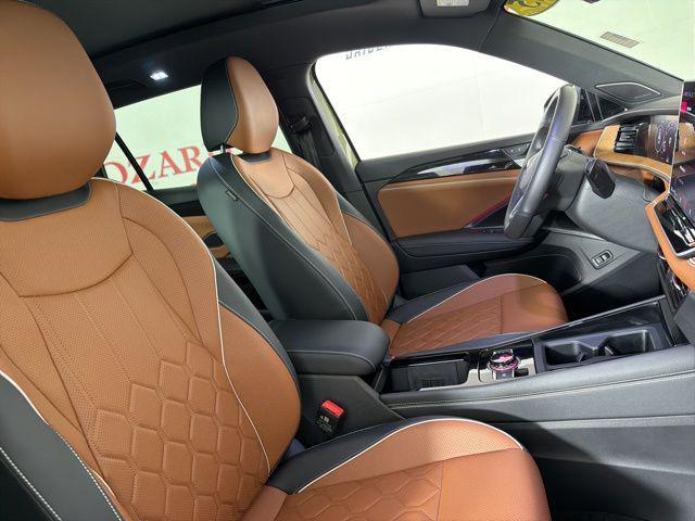 used 2025 Volkswagen Tiguan car, priced at $38,250