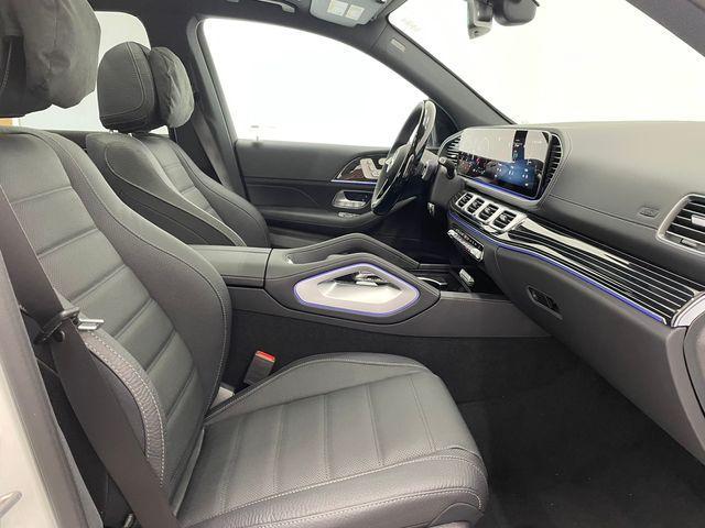 new 2026 Mercedes-Benz GLS 580 car, priced at $124,905