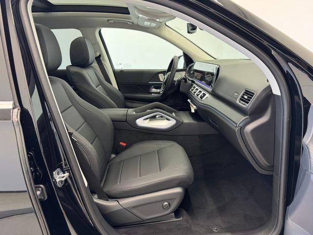 new 2026 Mercedes-Benz GLS 450 car, priced at $93,715