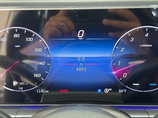 new 2025 Mercedes-Benz GLE 450 car, priced at $73,915