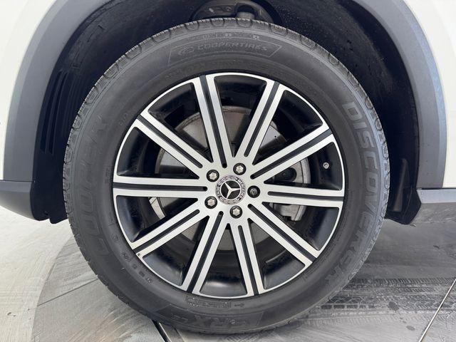 new 2025 Mercedes-Benz GLE 450 car, priced at $73,915