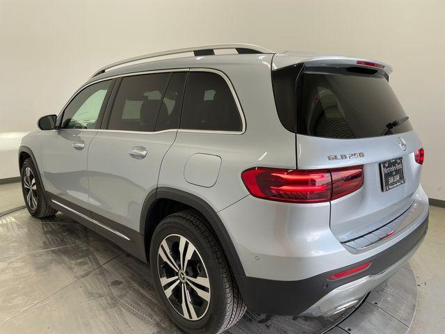 new 2025 Mercedes-Benz GLB 250 car, priced at $48,915