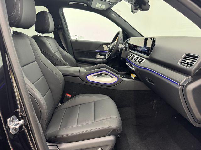 new 2025 Mercedes-Benz GLE 450 car, priced at $73,915