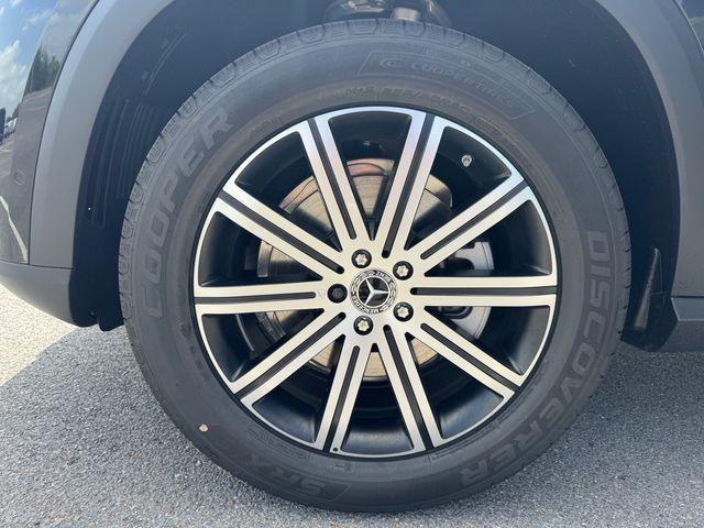 new 2025 Mercedes-Benz GLE 350 car, priced at $70,125