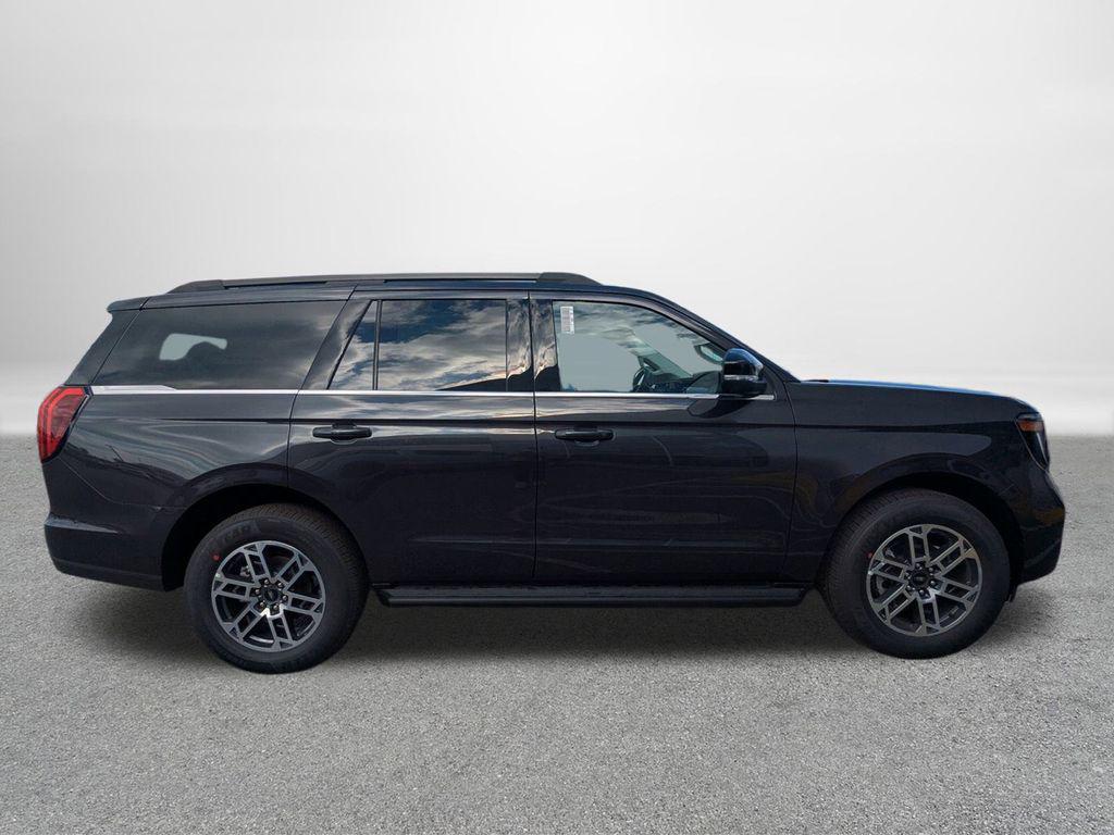 new 2025 Ford Expedition car, priced at $69,040