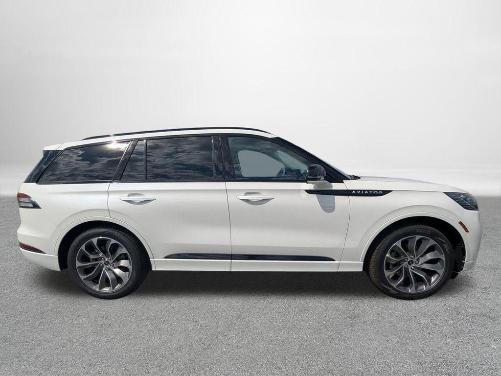 new 2026 Lincoln Aviator car