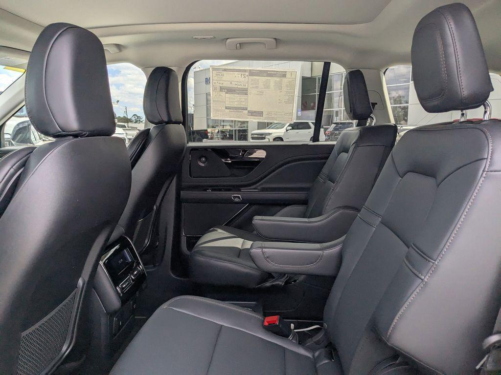 new 2026 Lincoln Aviator car