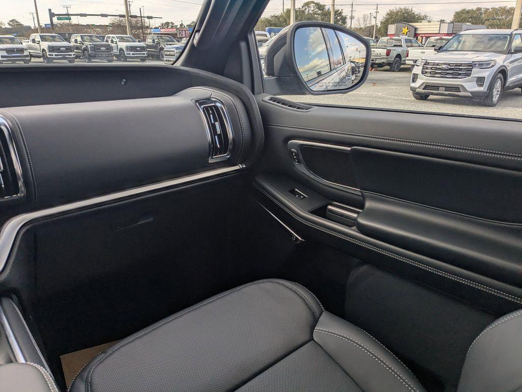 new 2025 Ford Expedition car, priced at $84,890