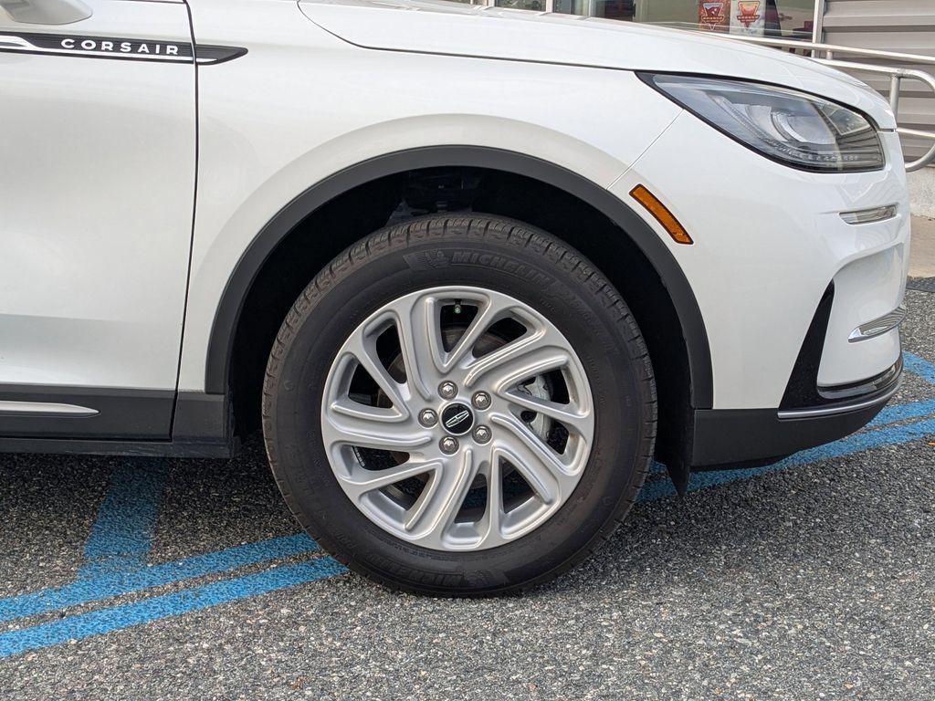 used 2025 Lincoln Corsair car, priced at $38,106