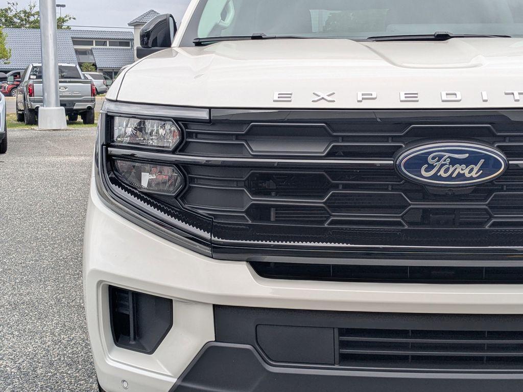 new 2026 Ford Expedition car, priced at $74,142