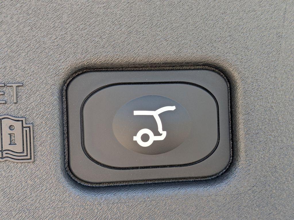 new 2025 Lincoln Nautilus car, priced at $64,458