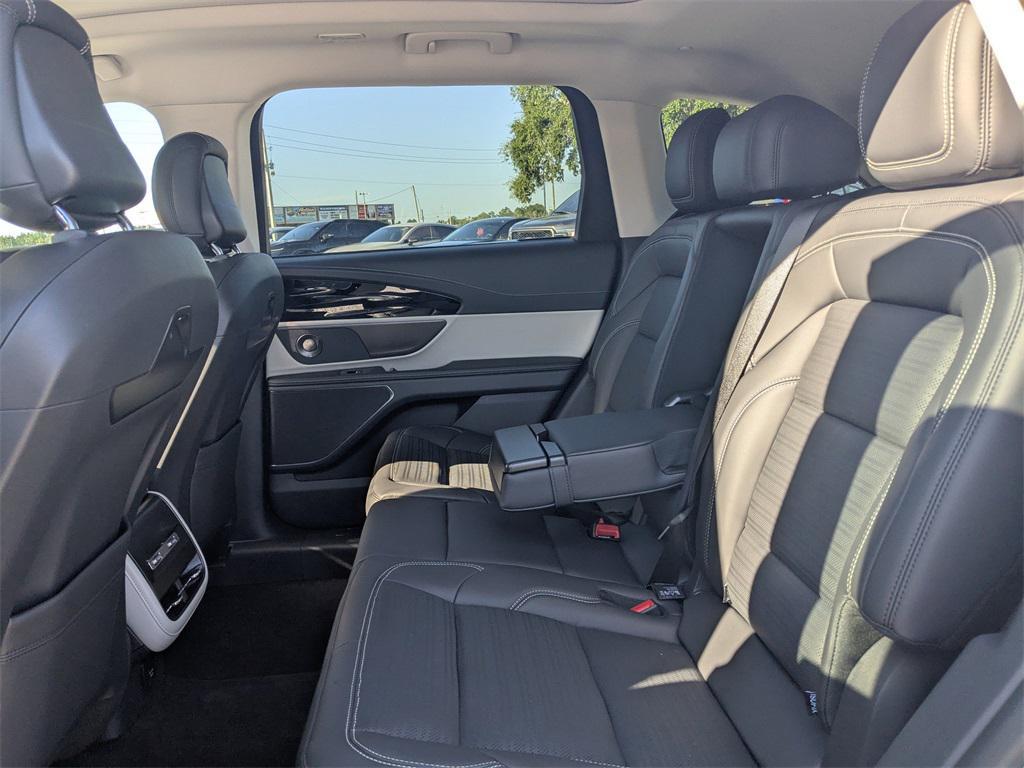 new 2025 Lincoln Nautilus car, priced at $64,458