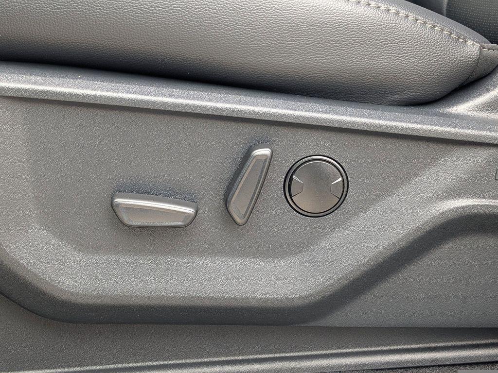 new 2025 Ford F-150 car, priced at $69,522