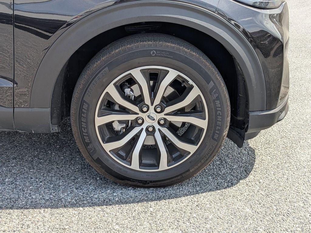 used 2025 Ford Explorer car, priced at $40,097