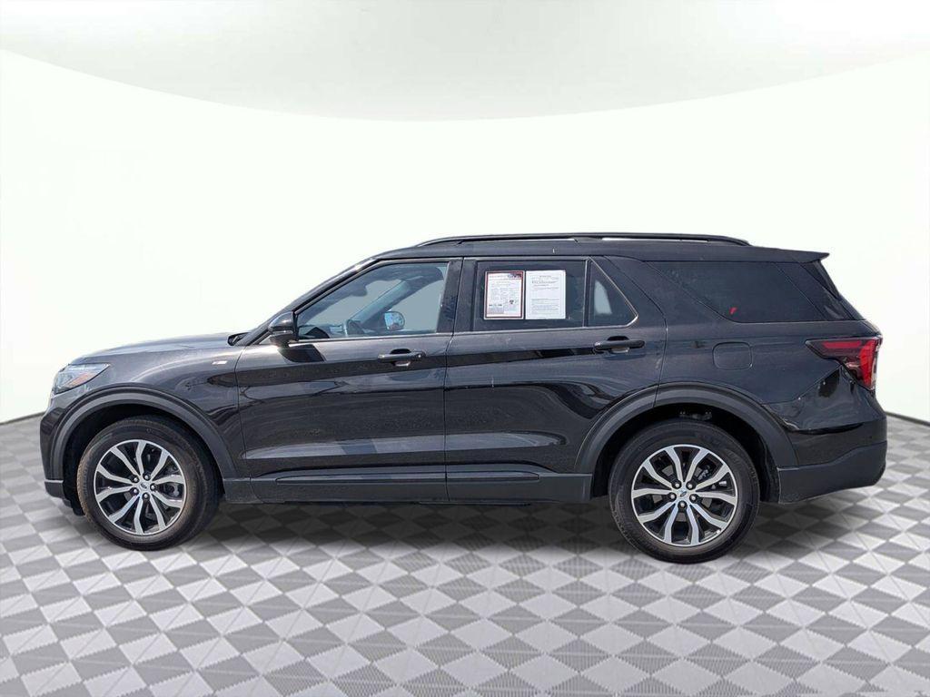 used 2025 Ford Explorer car, priced at $40,097