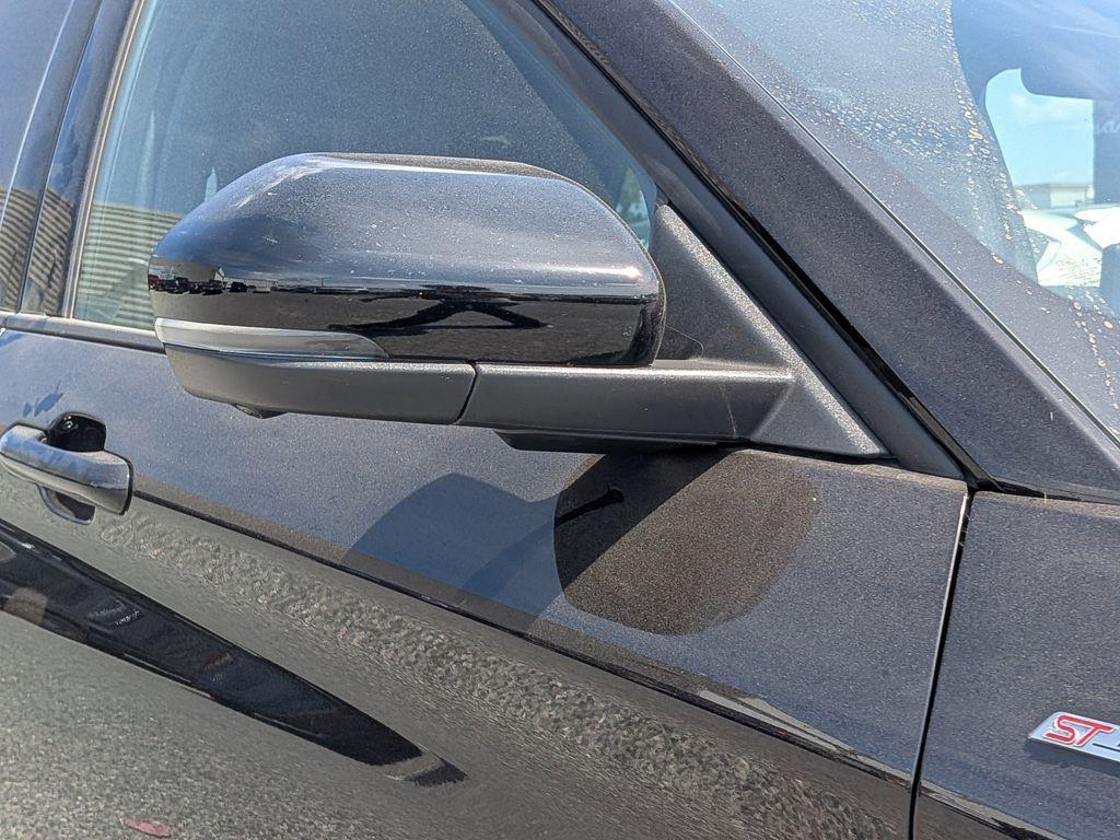 used 2025 Ford Explorer car, priced at $40,097