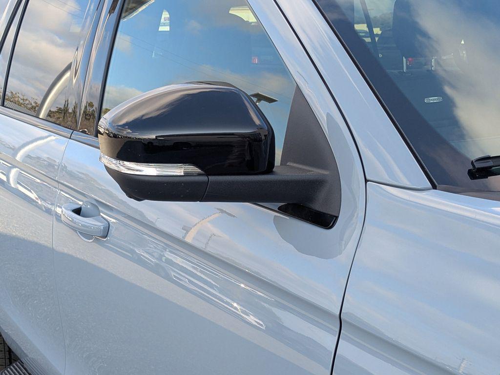 new 2026 Ford Expedition car, priced at $82,355