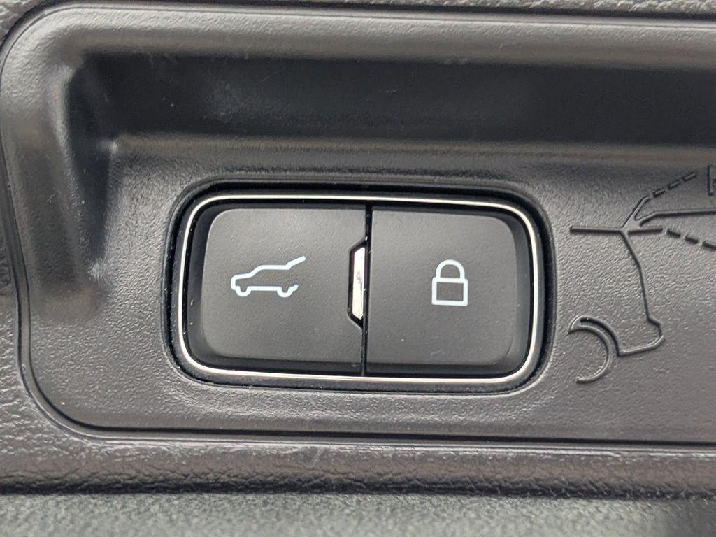 used 2022 Ford Explorer car, priced at $23,839