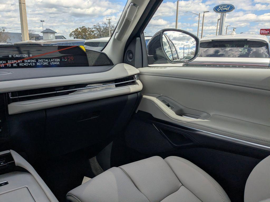 new 2026 Lincoln Navigator car