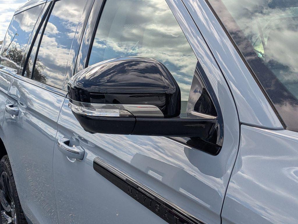 new 2026 Lincoln Navigator car