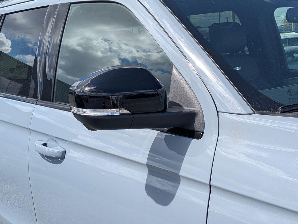 new 2025 Ford Expedition Max car, priced at $89,595