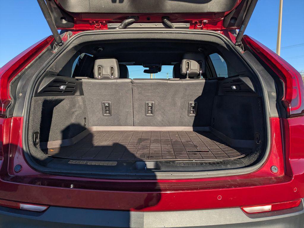 used 2021 Cadillac XT4 car, priced at $23,660