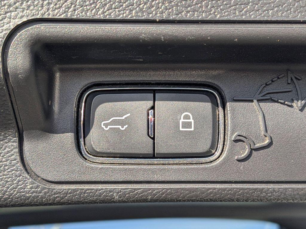 used 2022 Ford Explorer car, priced at $22,446