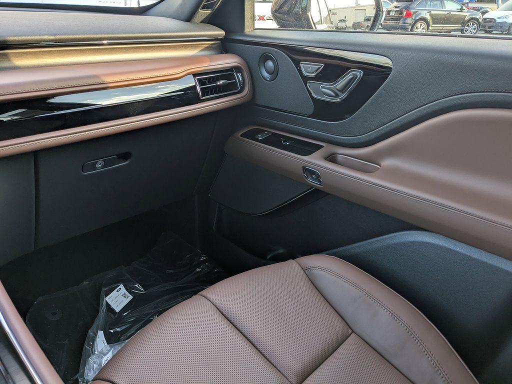 new 2026 Lincoln Aviator car