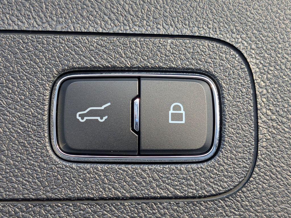 new 2026 Lincoln Aviator car