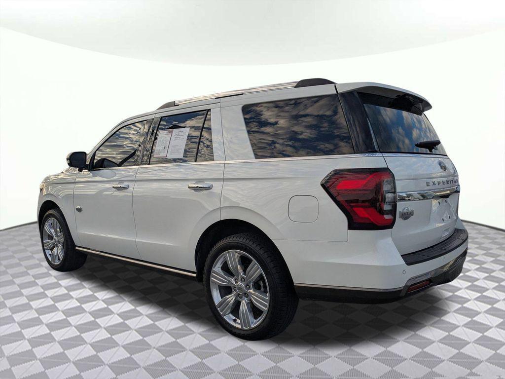 used 2024 Ford Expedition car, priced at $60,097